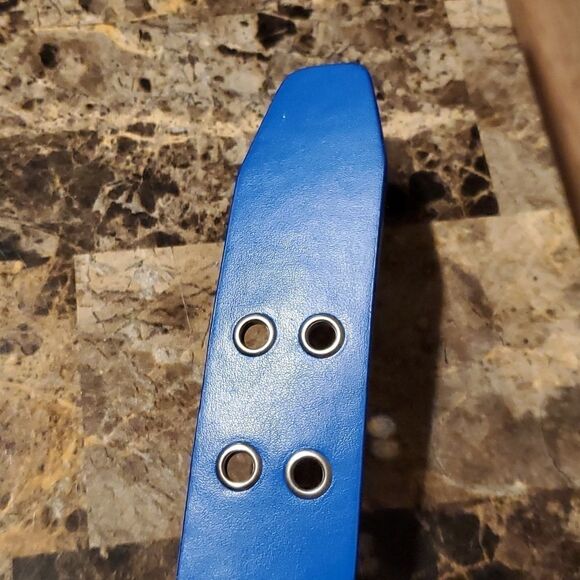 1.5 inch wide royal blue riveted belt - Picture 2 of 4
